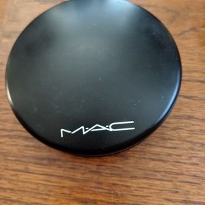 Mac powder